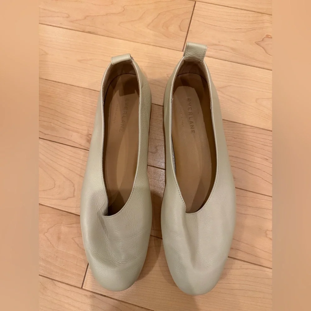 Everlane Day glove flat. - Picture 3 of 8